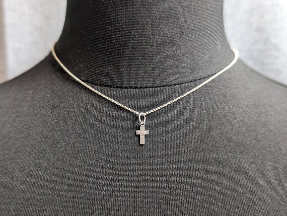 Origami owl cross necklace deals