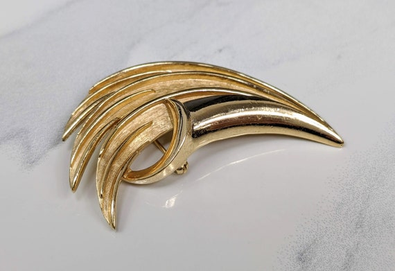 1960s 2024 trifari jewelry