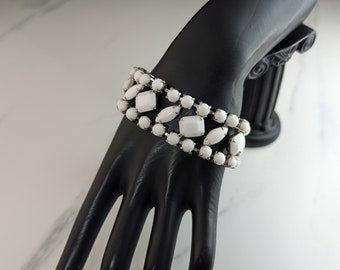 Enchanting Elegance: Weiss Vintage Jewellery White Crystal Bracelet