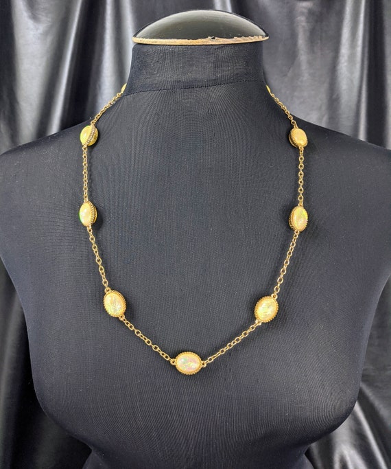 Lovely Vintage Jewellery Faux Opal Lucite Chain Link Necklace
