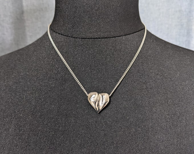 Lovely Vintage Silver-tone Puffed Heart Pendant Necklace by Avon Jewellery