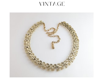 Vintage Sparkle Jewellery: The Gold Ribbon Necklace