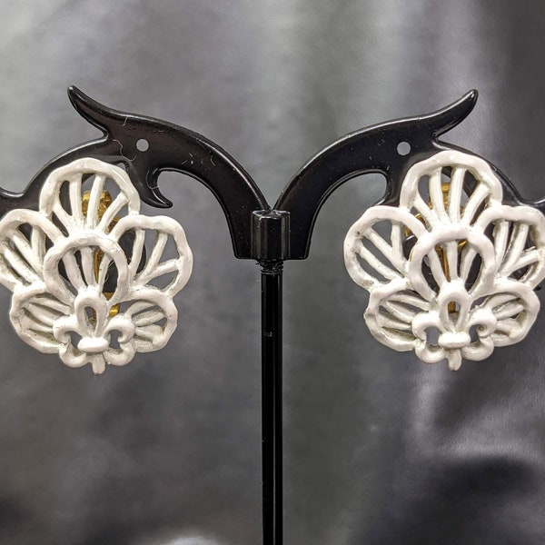 Lovely Vintage White Enamel lace design Clip on Earrings by Trifari Jewellery