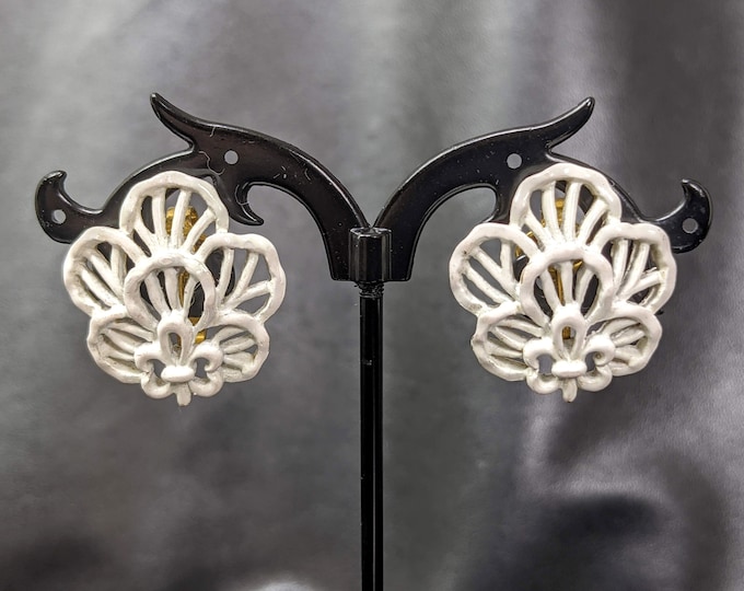 Lovely Vintage White Enamel lace design Clip on Earrings by Trifari Jewellery