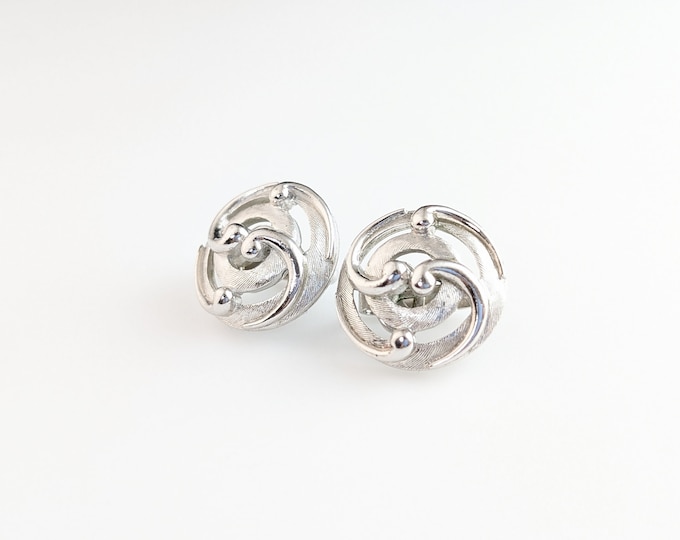 Lovely Vintage Silver-tone Openwork Clip-on Earrings by Trifari Jewellery