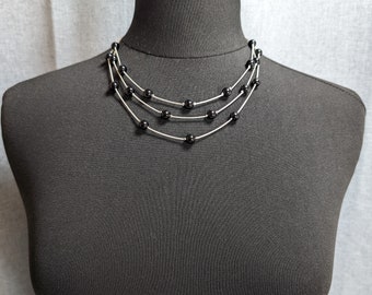 Lovely Vintage Jewellery Faux Black Onyx Necklace