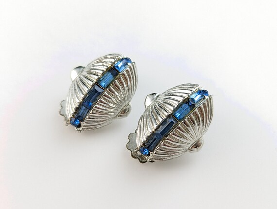 Lovely Vintage Silver-tone Faux Blue Sapphire Clip-on Earrings