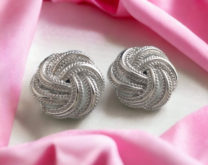 Lovely Vintage Silver-tone Openwork Clip-on Earrings by Trifari Jewellery