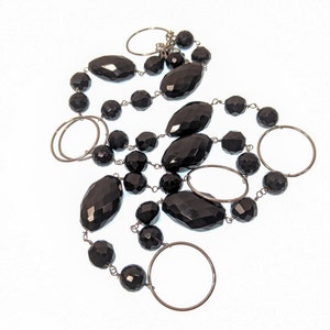 Lovely Jewellery Necklace Black Faceted Faux Onyx Stone and Rings Links