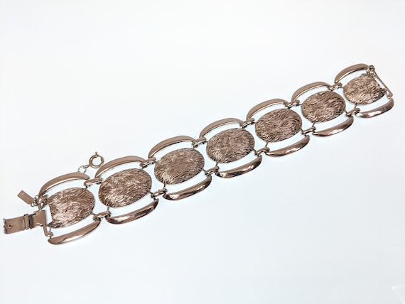 Lovely Vintage Silver-tone Link Bracelet Jewellery Signed Monet
