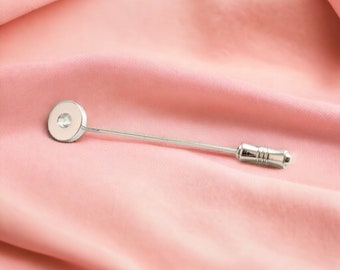Lovely Vintage Silver-tone Hoop Needle Pin Brooch by Trifari Jewellery