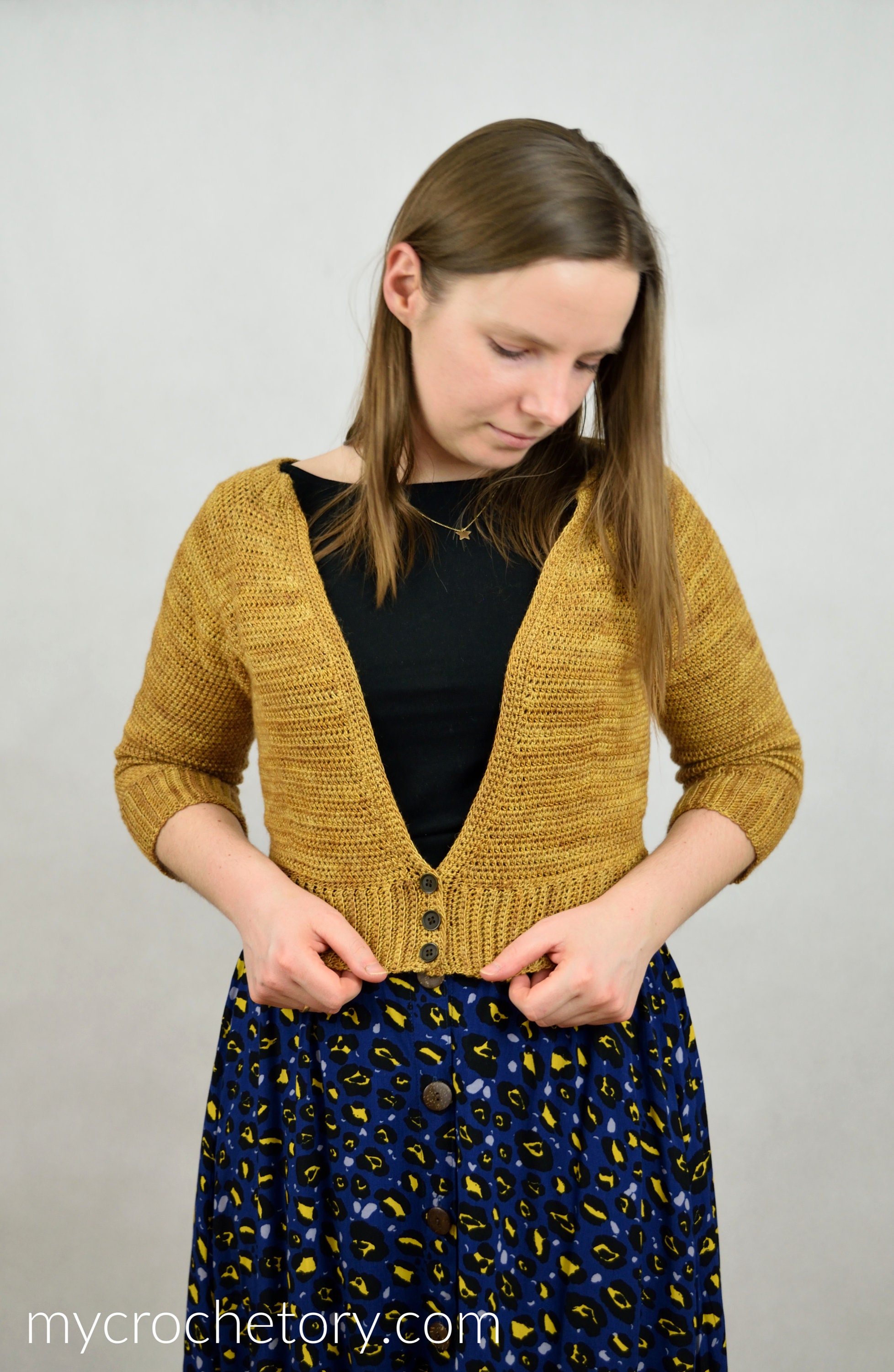 Free Mosaic Cropped Crochet Sweater Pattern - MyCrochetory