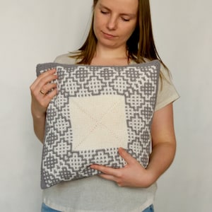 Carina Square Crochet Pillow, cushion PDF pattern, instant download, home decor, housewarming gift, mosaic crochet in the round, US terms