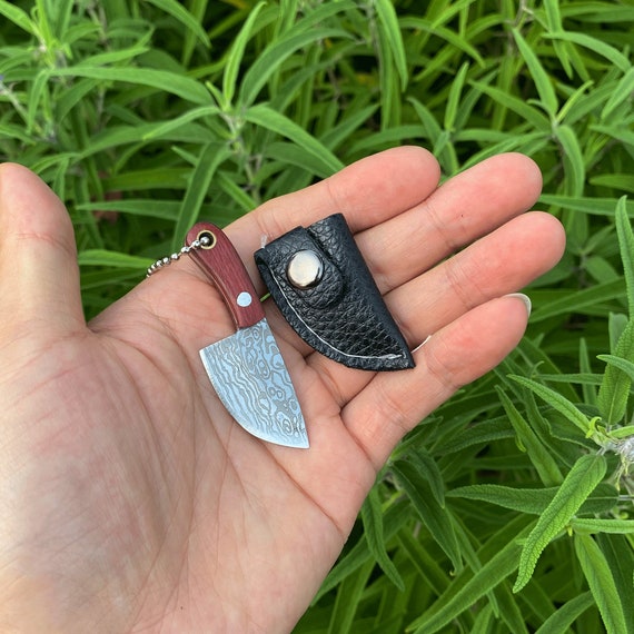 Handmade Portable Knife Mini Kitchen Knife Damascus Steel Small Knife Box  Package Opener Pendant With Leather Sheath Cool Pendant 