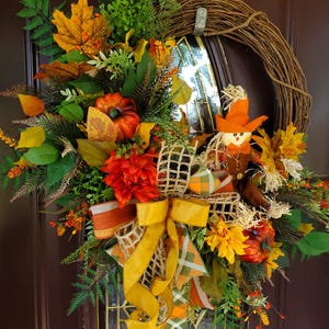 Corona di zucca autunnale, ghirlanda rustica autunnale con spaventapasseri e fiocco, ghirlanda di zucca per porta d&#39;ingresso del Ringraziamento, ghirlanda decorativa da fattoria