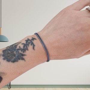 Dark Gray String Bracelet: Adjustable Waterproof Surfer Bracelet