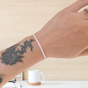 Weißes Wasserdichtes Surfer Armband: Verstellbares Wachskordel Freundschaftsband