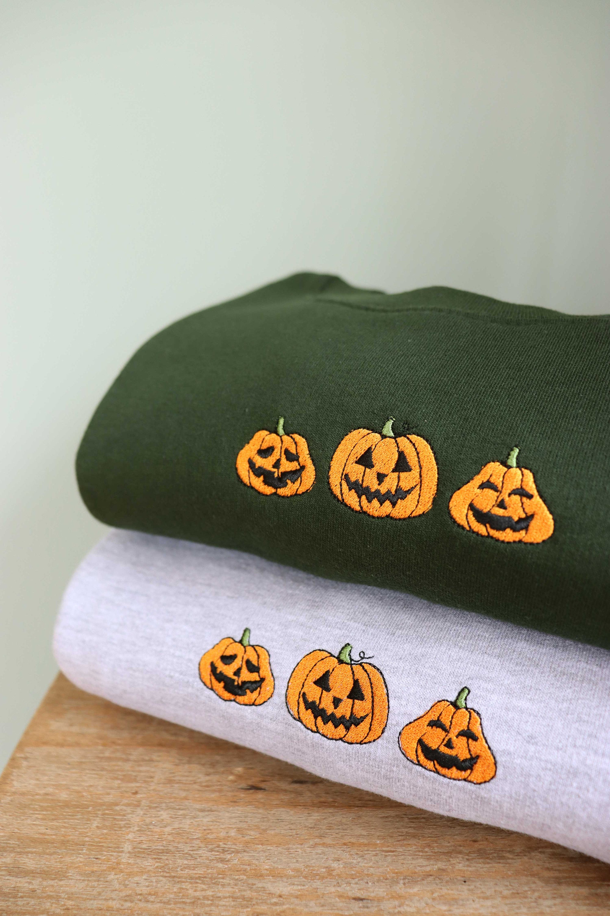 Discover Pumpkin Face Embroidered Sweatshirt, Halloween, Autumn Clothing, Embroidery, Fall Sweater, Eco Jumper, Unisex, Halloween Costume, Pumpkins