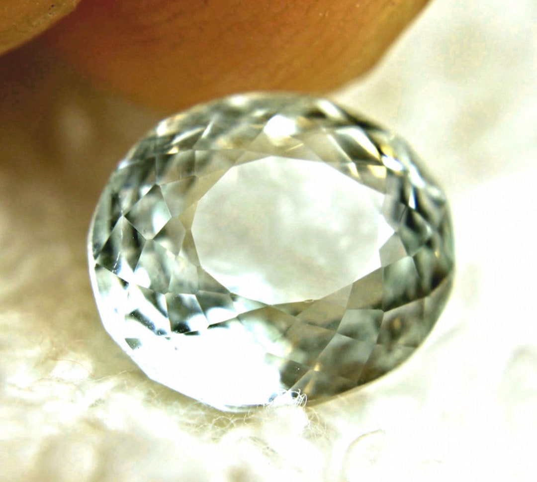 Natural Aquamarine Gemstone – Oval Cut 1/2 Ct – Light Blue – Brazil Mined – 6x4mm VS-824162