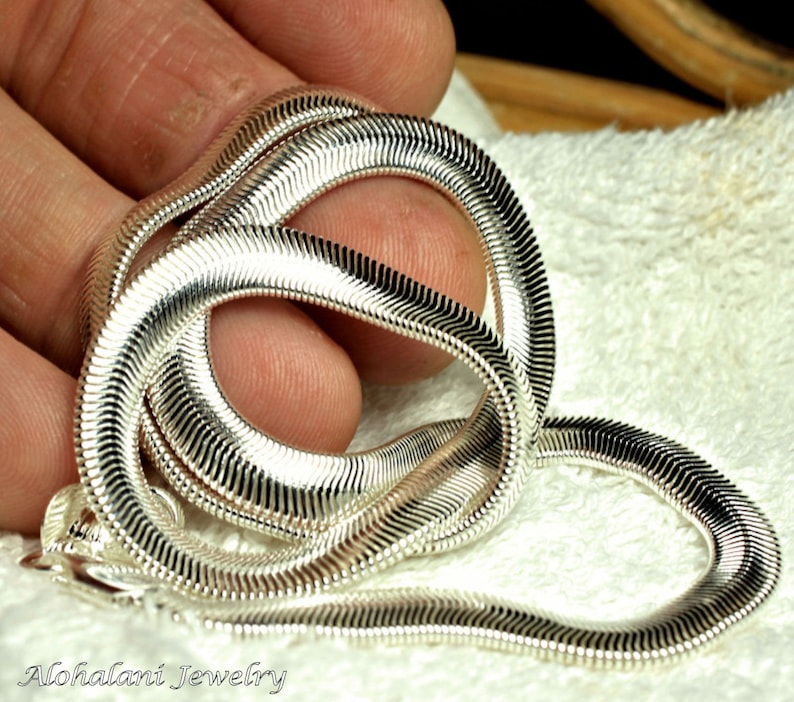 Sterling Silver Herring Bone Necklace 18 inch Gorgeous