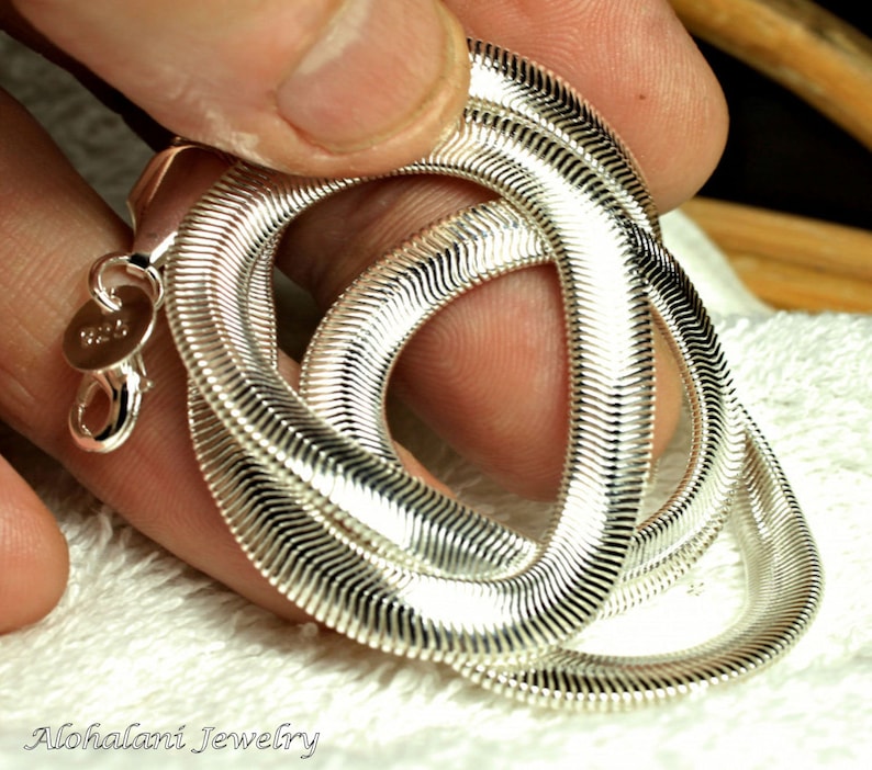 Sterling Silver Herring Bone Necklace 18 inch Gorgeous