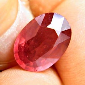 Fiery Ruby 15x11mm - 9.8 Ct - No Tariffs