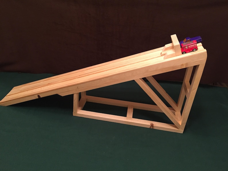 car ramp toy wooden