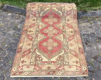 Vintage Turkish Oushak Rug: Handmade Wool Anatolian Carpet (6 x 4 Ft)