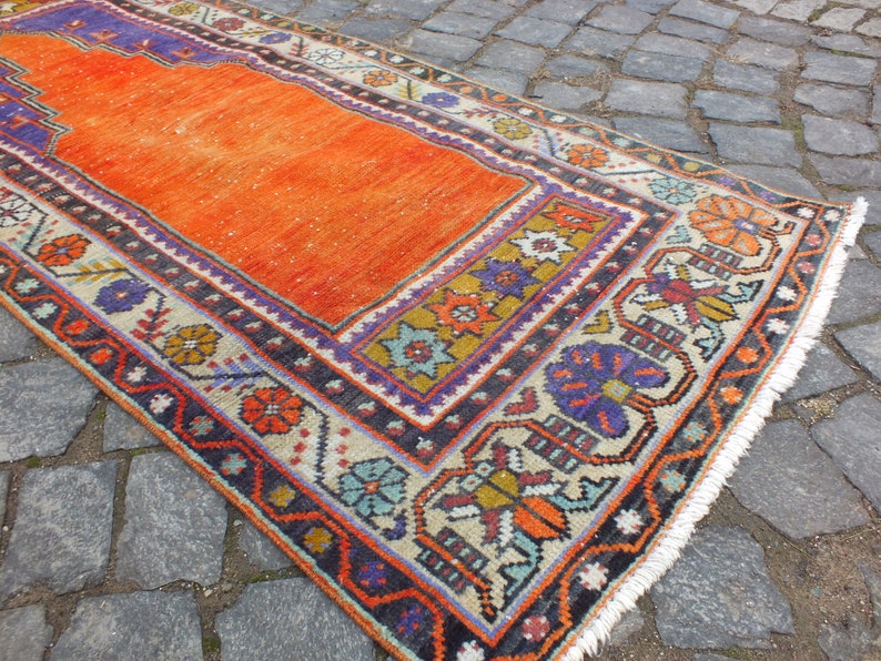 Vintage Turkish Prayer Rug Runner: Hand-Knotted Wool Hallway Rug (6x2.5 Ft) image 9