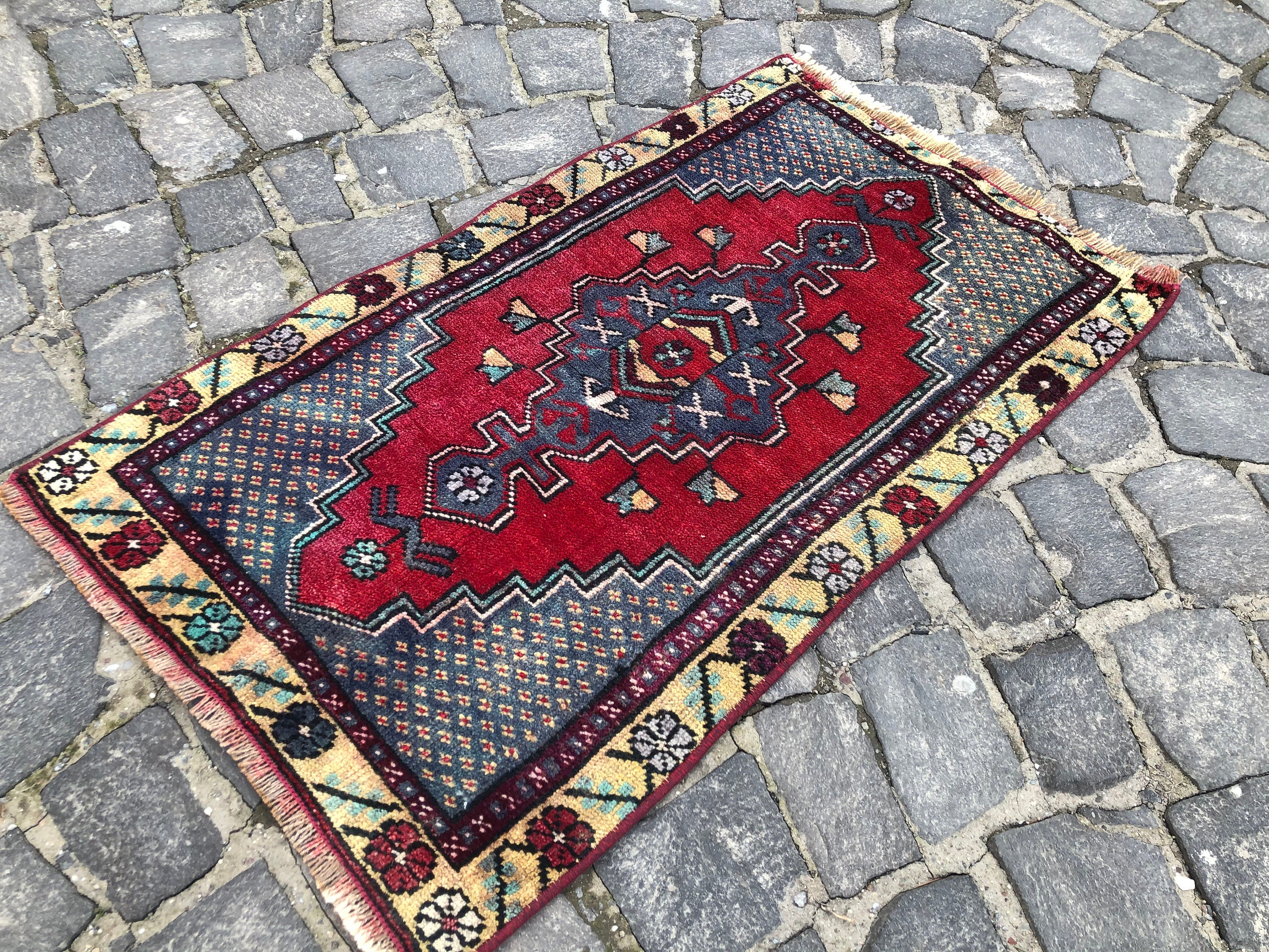 Handmade Turkish Mini Rug: Vintage Bohemian Red Wool Door Mat (2.9