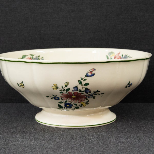 An Elegant Vintage Villeroy & Boch Alt Strassbourg Large Footed Serving Bowl