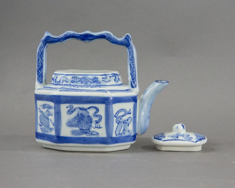 Vintage Chinese Porcelain Teapot