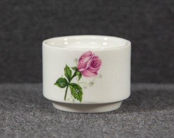 A Villeroy & Boch Septfontaines Pink Rose Eggcup