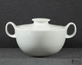 An Arzberg Swingline 'White Sky' Tureen or lidded vegetable dish