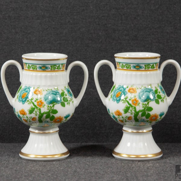 A Bareuther Pair of Small White Porcelain Floral Vases