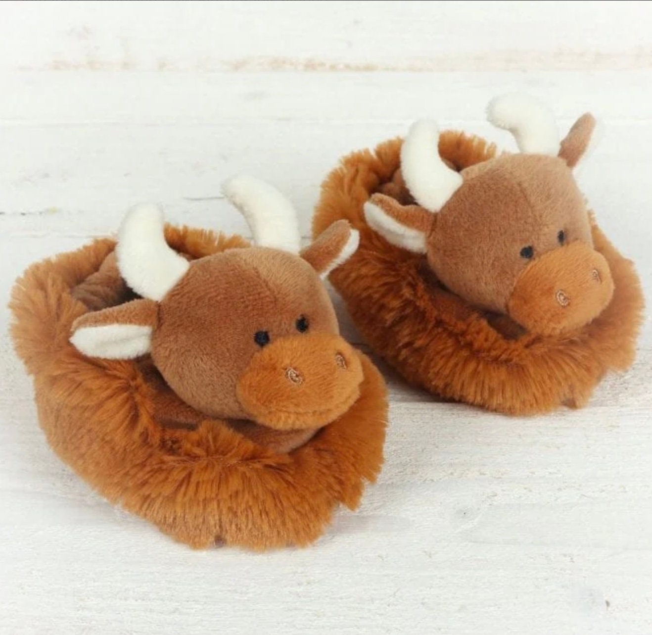 Highland Cow Slippers | CowSlippers.store