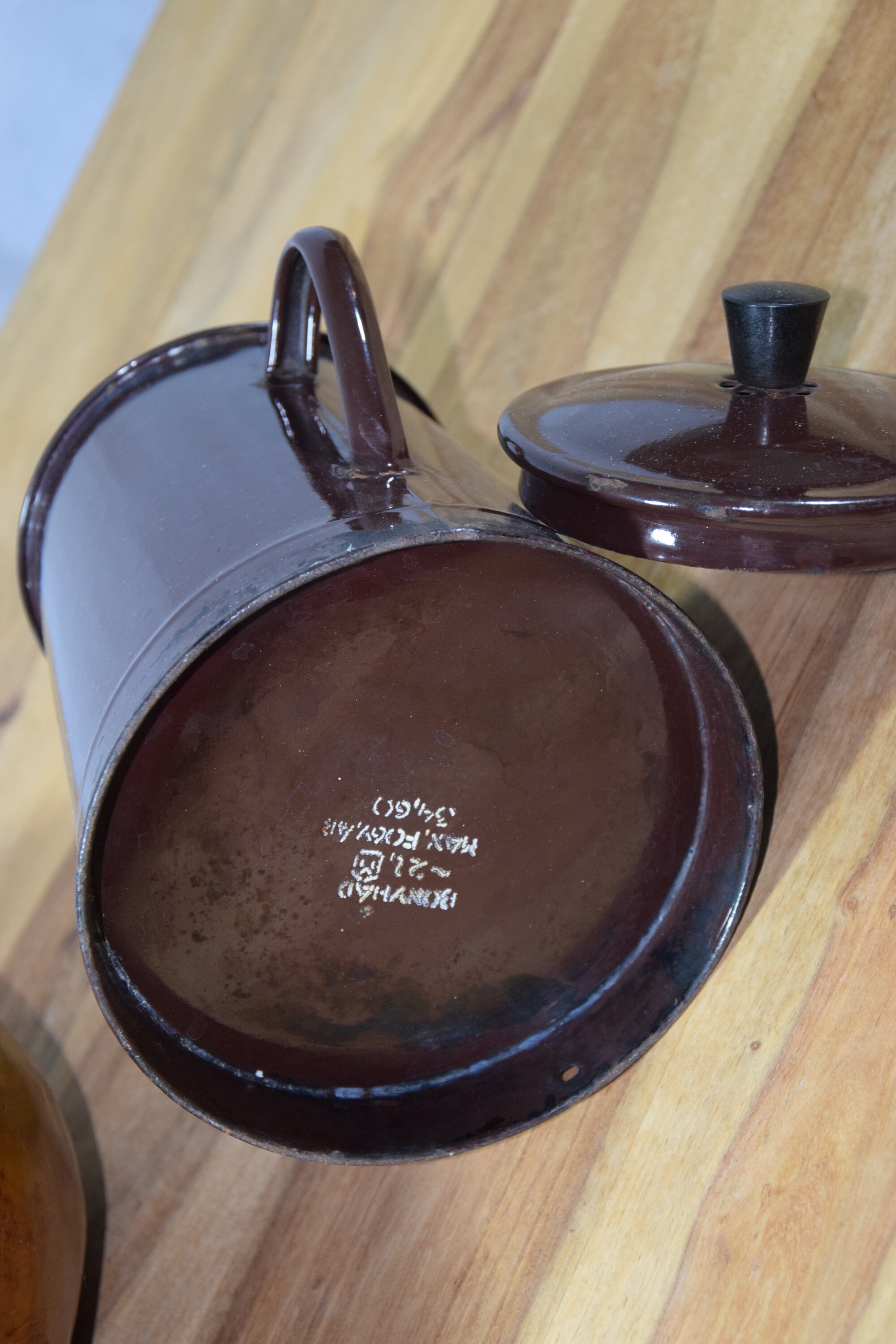 Vintage Enamel Food Container European Brown Enamel Pot Cookware Grease