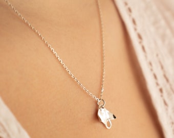 Sterling Silver Manta Ray Necklace – Handmade Charm Pendant, Ocean Jewelry Gift for Women & Animal Lovers