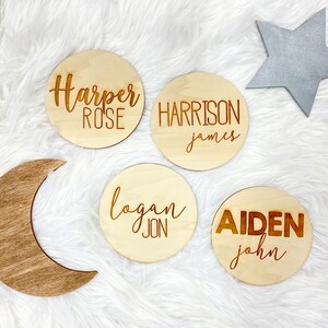 Baby Disc Photo Prop| Baby’s name photo prop disc| wood disc| baby photo prop disc| birth announcement