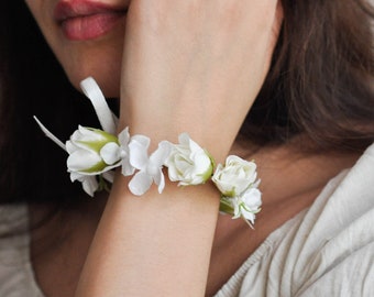 Muñeca de boda, corsage de muñeca, pulsera de corsage novia, corsage de flores de marfil, corsage de muñeca pequeña, pulsera de niña de corsage de boda dama de honor