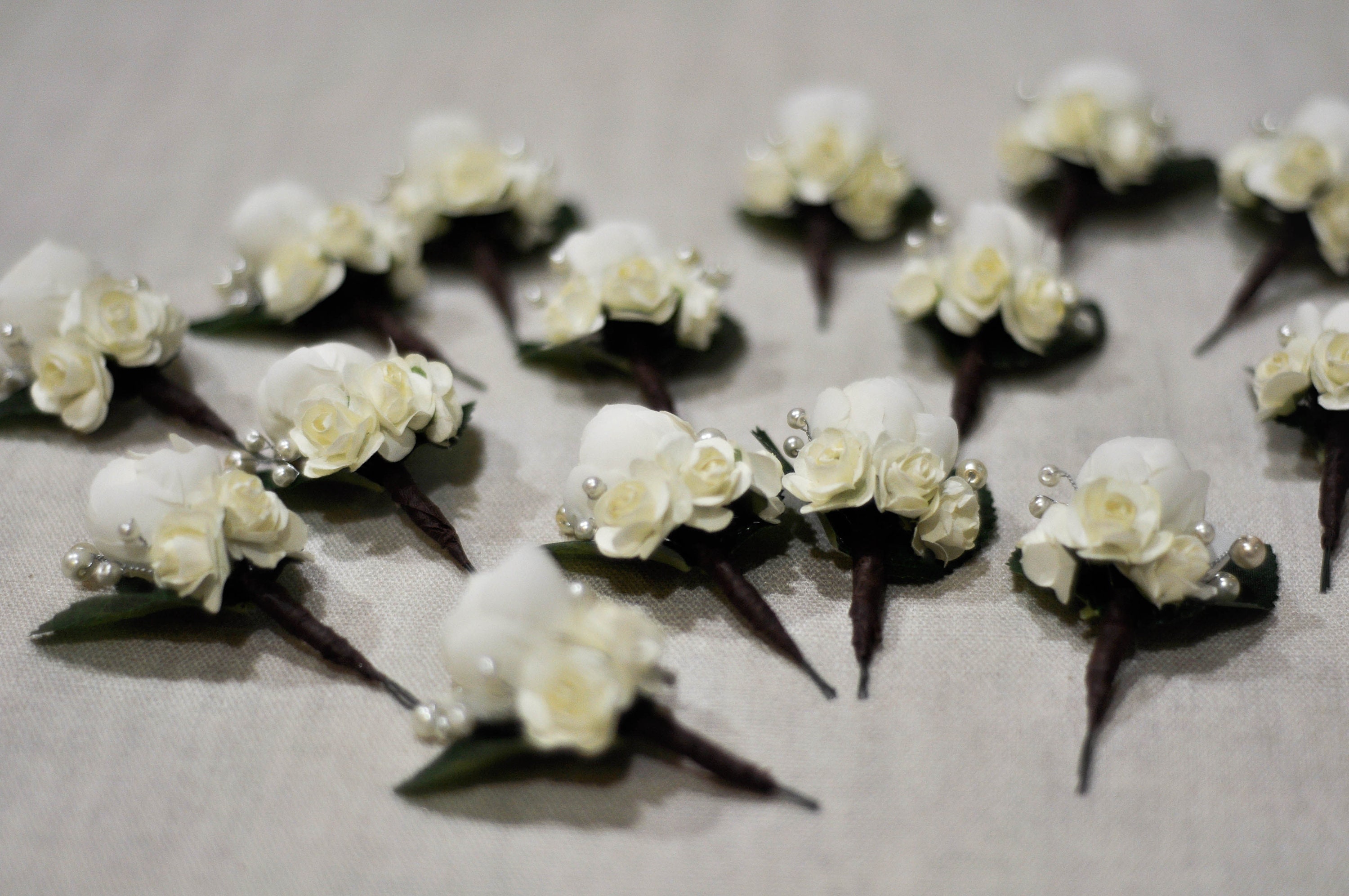 男性用ウェディング ブートニア、新郎ブートニア、フラワー ブートニア