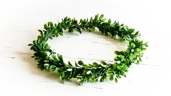 green flower crown