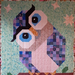 Modello patchwork per trapunta a forma di gufo Olivia, l&#39;uccello notturno eccentrico, Scrap Buster, regalo unico per gli amanti dell&#39;artigianato, progetto fatto a mano per un grazioso tappeto da tiro