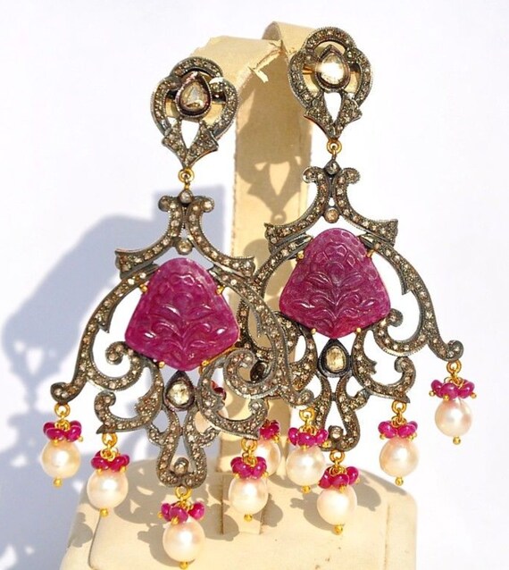 Huge 14KT Vintage Carved African Ruby Diamond Pea… - image 2