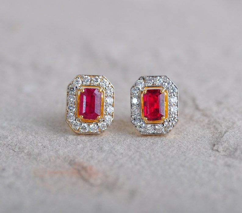 GIA GG Certified Appraised 18KT Gem Grade 1.27 CT Pigeon Blood Red Ruby