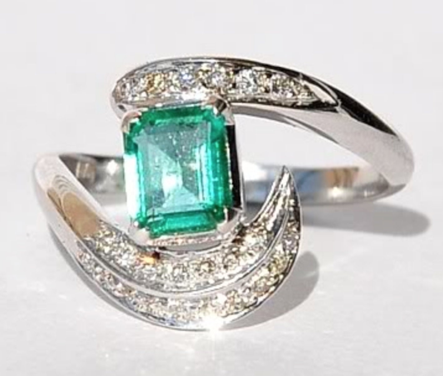 Stunning 18KT White Gold Top Gem Grade Colombian Emerald Ring - Etsy