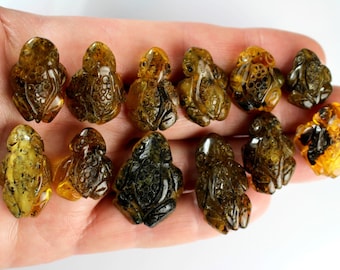 FROGs Handmade Miniature Carved Mixed Figurine Genuine Baltic Amber LOT 016