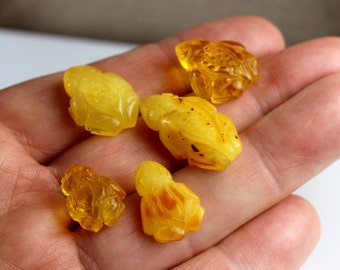 FROGs Amulet Handmade Miniature Carved Mixed Figurine Genuine Baltic Amber LOT 002