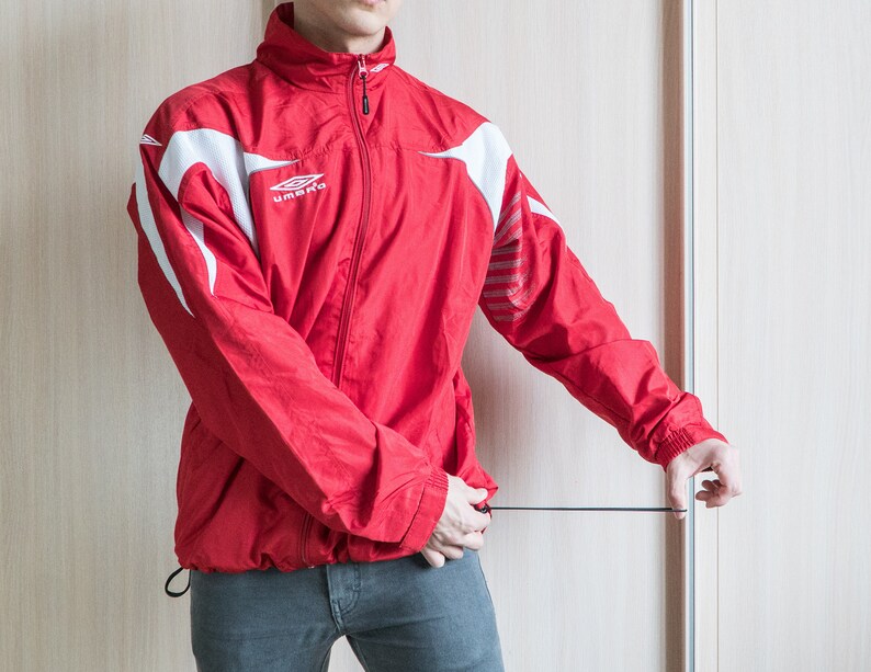 Umbro RedWhite Windbreaker jacket full zip up chest logo adjustable strings classic sportswear ProperGetUP