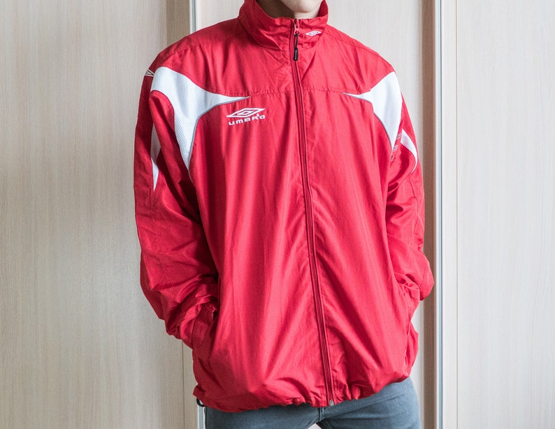 Umbro RedWhite Windbreaker jacket full zip up chest logo adjustable strings classic sportswear ProperGetUP